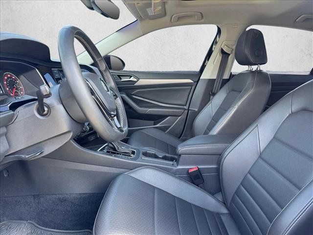 Used 2021 Volkswagen Jetta FWD image 17