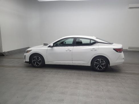 Used 2024 Nissan Sentra SV FWD image 3
