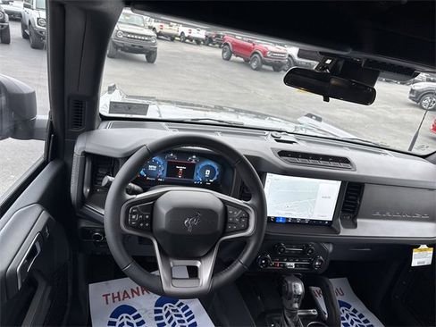 New 2025 Ford Bronco Badlands image 14