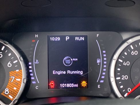 Used 2020 Jeep Renegade Altitude FWD image 24