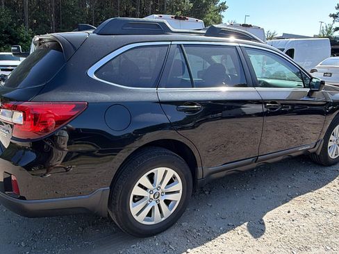 Used 2016 Subaru Outback 2.5i Premium AWD/4WD image 8