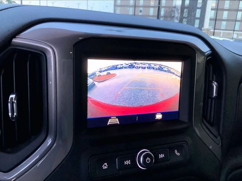 Used 2021 Chevrolet Silverado 1500 Custom image 25