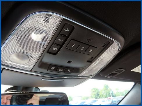 Used 2015 Jeep Grand Cherokee Altitude AWD/4WD image 18