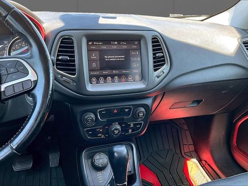 Used 2020 Jeep Compass Trailhawk AWD/4WD image 6
