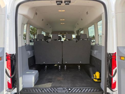 Used 2018 Ford Transit 350 XL image 40