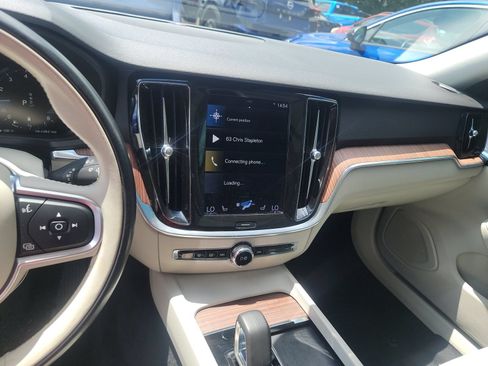 Used 2022 Volvo S60 B5 Inscription AWD/4WD image 7