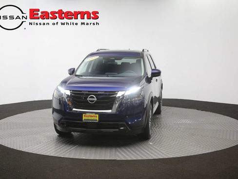 Used 2025 Nissan Pathfinder SV FWD image 52