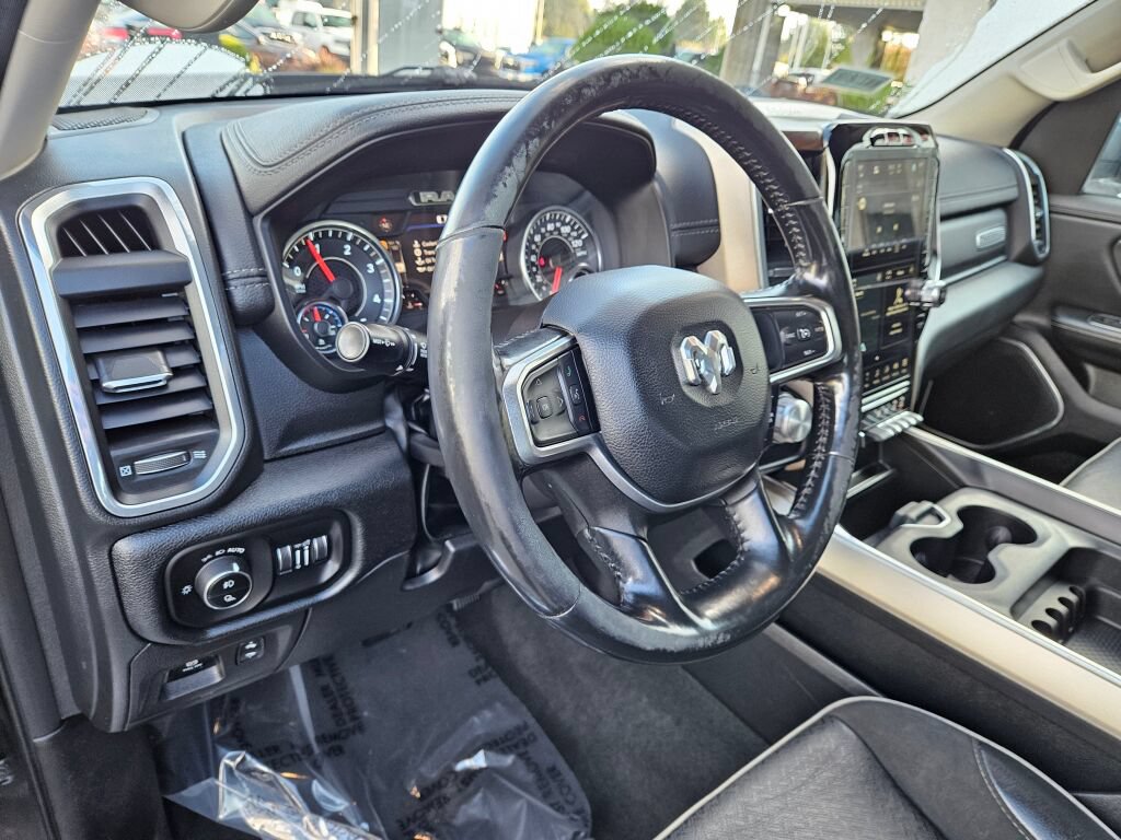 Used 2022 RAM 1500 Laramie AWD/4WD image 19