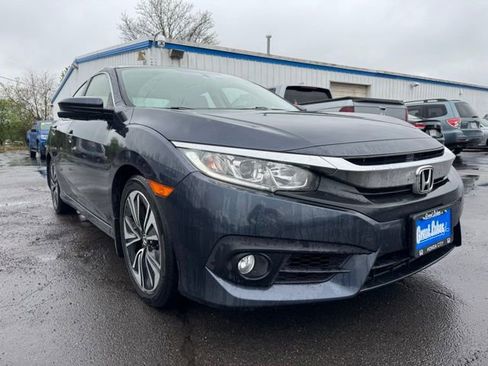 Used 2018 Honda Civic EX-T image 8