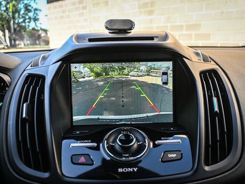 Used 2017 Ford Escape Titanium AWD/4WD image 11