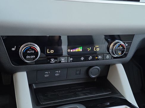 New 2026 Mitsubishi Outlander SE image 19