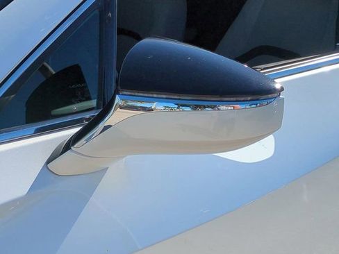 Used 2024 Lexus UX 250h 250h Premium image 12