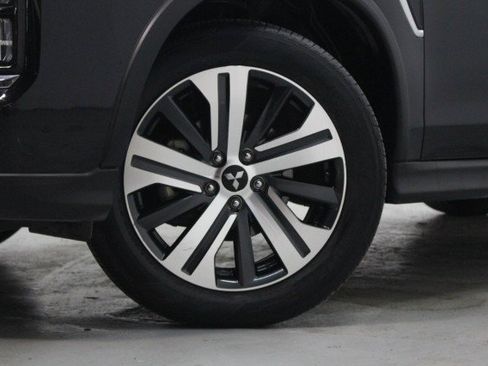 Used 2020 Mitsubishi Outlander Sport SE image 3