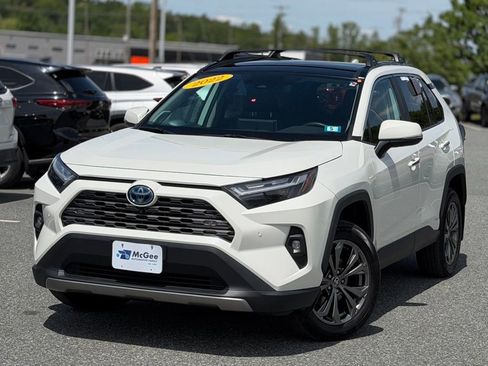 Used 2022 Toyota RAV4 Limited AWD/4WD image 1