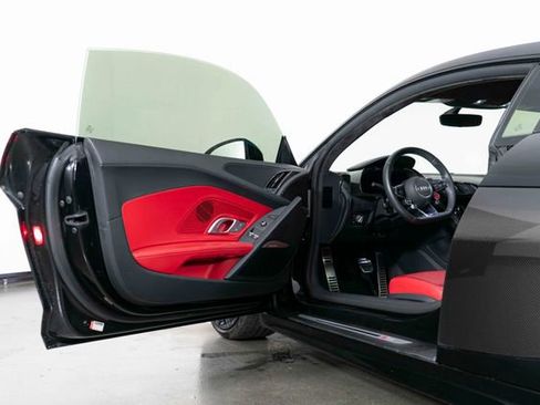 Used 2018 Audi R8 V10 plus image 14