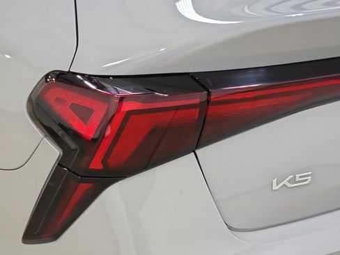 Used 2025 Kia K5 GT-Line FWD image 29