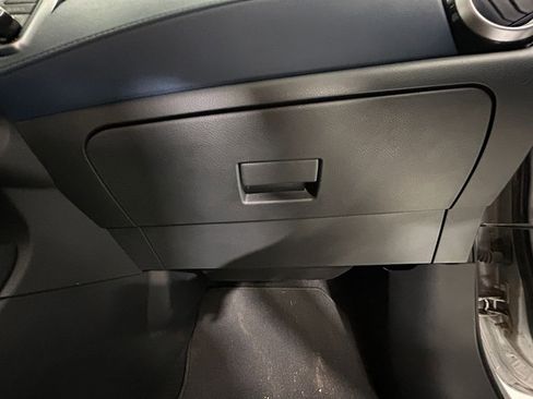 Used 2025 Nissan Versa SV w/ Trunk Package image 24