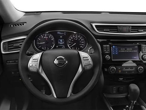 Used 2014 Nissan Rogue S FWD image 9