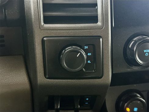 Used 2020 Ford F450 XL w/ Power Equipment Group image 19