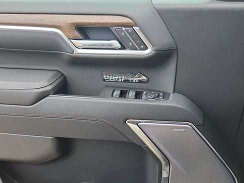 Certified 2025 Chevrolet Silverado 1500 High Country w/ Midnight Edition image 28