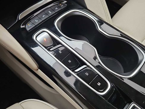 Certified 2021 Buick Envision Avenir w/ Technology Package II image 33