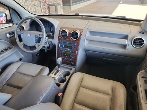 Used 2007 Ford Freestyle SEL image 14