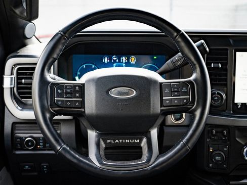 Used 2025 Ford F250 Platinum image 40