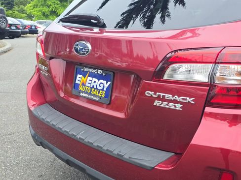 Used 2015 Subaru Outback 2.5i Limited AWD/4WD image 13