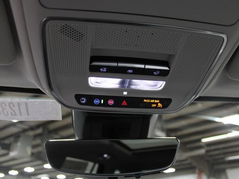 New 2026 GMC Terrain Denali w/ LPO, Black Badging Package image 42