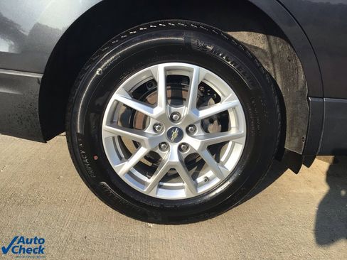 Used 2022 Chevrolet Equinox LS image 7