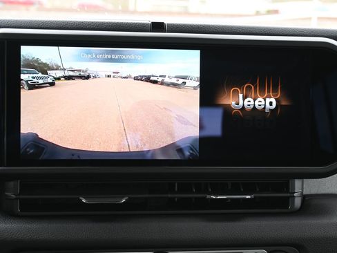 New 2026 Jeep Gladiator Sport image 13