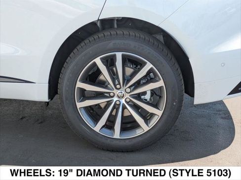 New 2026 Jaguar F-PACE R-Dynamic S image 6