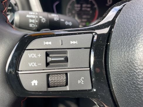 Used 2025 Honda Pilot TrailSport image 28