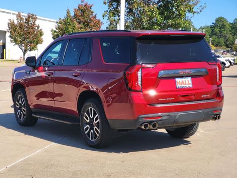 Used 2023 GMC Yukon AT4 image 4