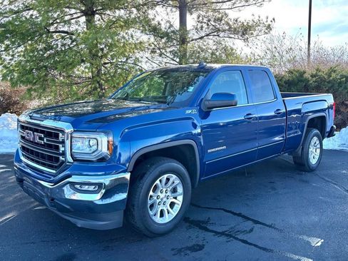 Used 2019 GMC Sierra 1500 SLE w/ SLE Value Package image 3