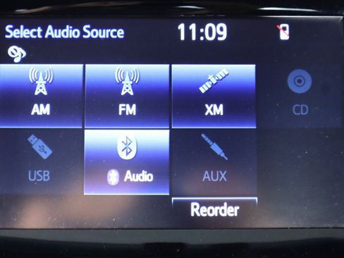 Used 2017 Toyota Camry SE FWD image 16