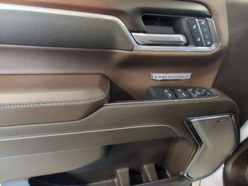 Used 2024 GMC Sierra 1500 Denali w/ Denali Reserve Package image 14