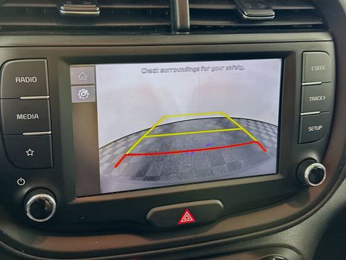 Used 2025 Kia Soul LX w/ LX Technology Package image 21