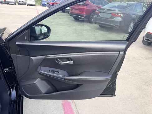 Used 2025 Nissan Sentra SV w/ Trunk Package FWD image 20
