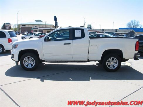Used 2017 Chevrolet Colorado W/T w/ WT Convenience Package RWD image 29
