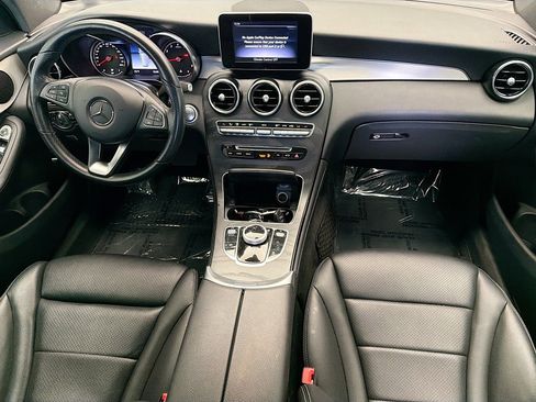 Used 2019 Mercedes-Benz GLC 300 4MATIC image 12