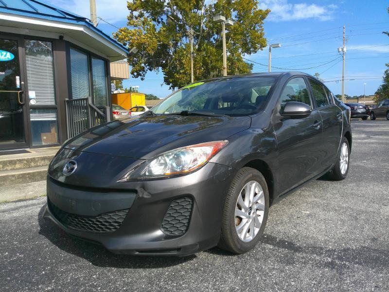 Used 2013 MAZDA MAZDA3 i Touring FWD image 2