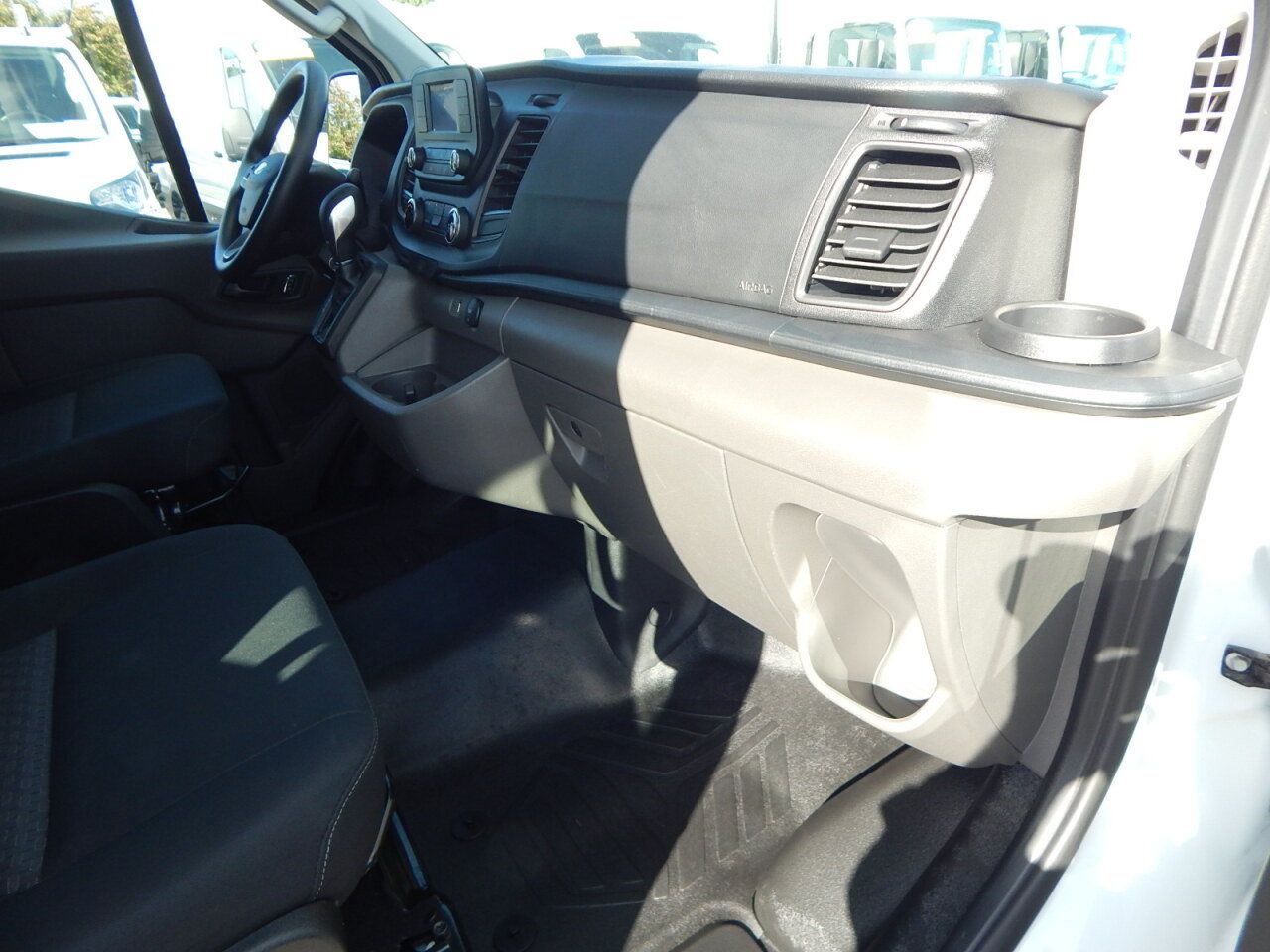 Used 2025 Ford Transit 250 Low Roof w/ Exterior Upgrade Package RWD image 19