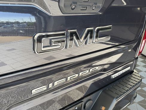 Certified 2025 GMC Sierra 1500 Elevation AWD/4WD image 15