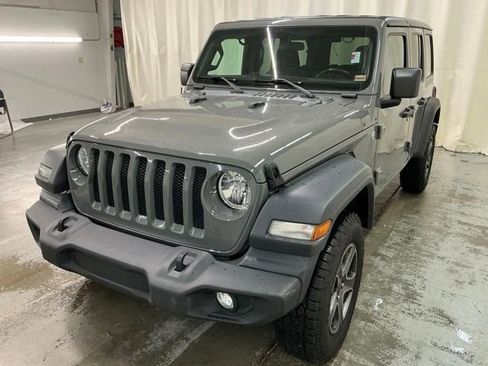 Used 2018 Jeep Wrangler Unlimited Sport S AWD/4WD image 8