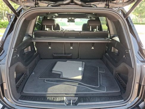 Used 2025 Mercedes-Benz GLB 250 4MATIC image 28