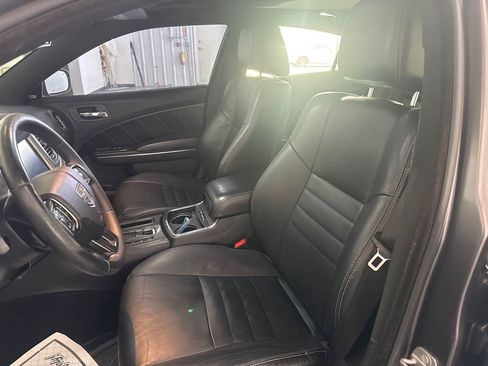 Used 2014 Dodge Charger R/T image 9