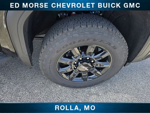 Used 2026 GMC Sierra 2500 AT4 AWD/4WD image 11