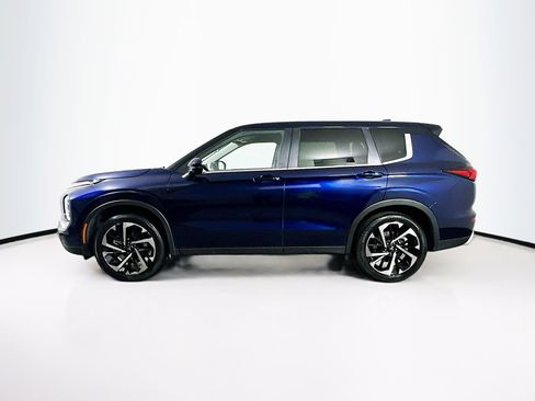 Used 2024 Mitsubishi Outlander SE image 4