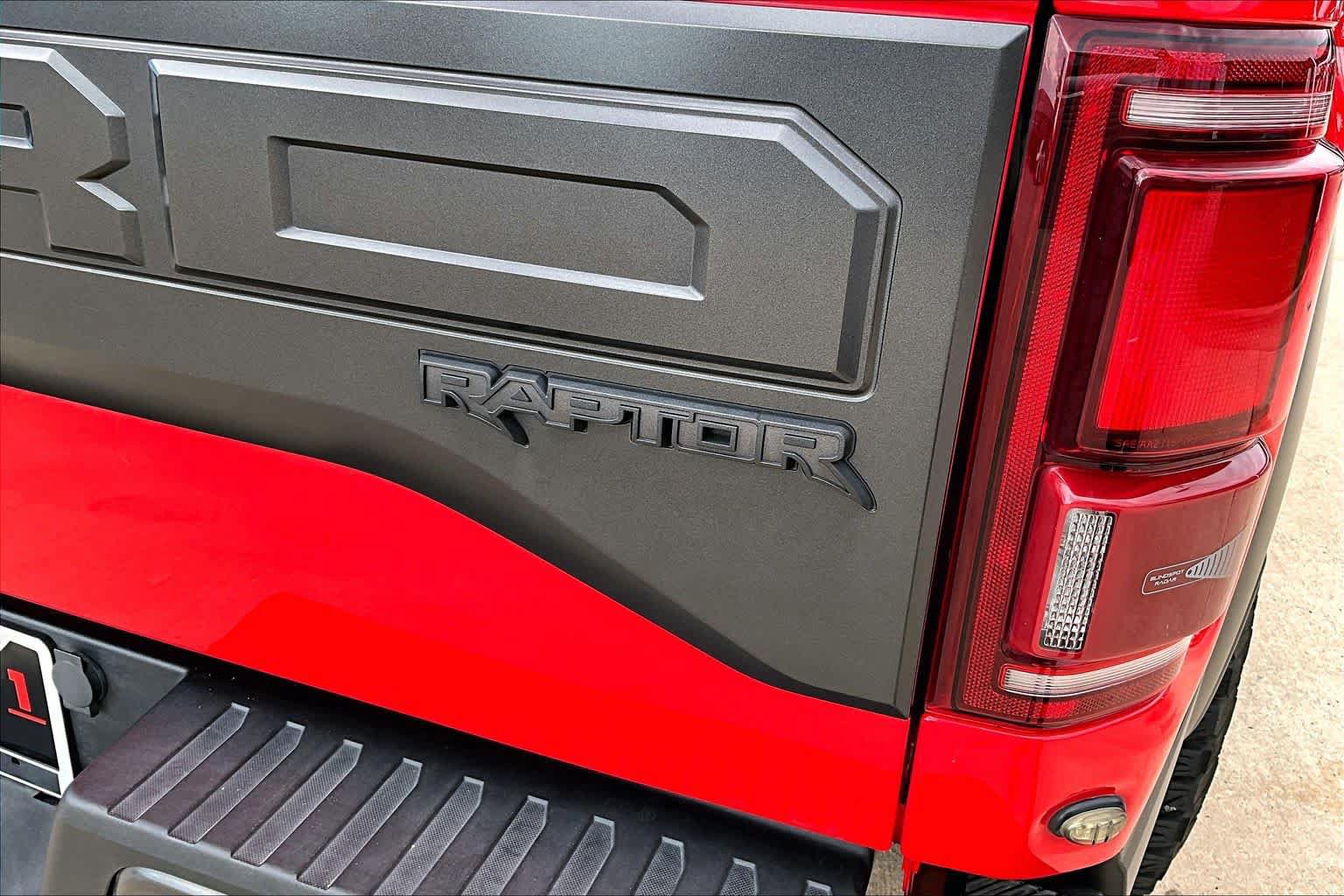 Used 2018 Ford F150 Raptor w/ Equipment Group 802A Luxury AWD/4WD image 10